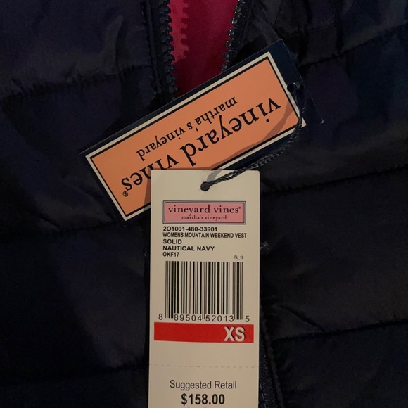 😍NWT Vineyard Vines XS The women’s mountain weekend vest puffer fall vest cute - Picture 6 of 12